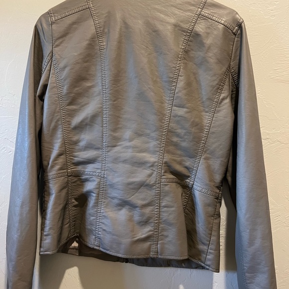 TCEC Faux Leather Jacket - Picture 2 of 3